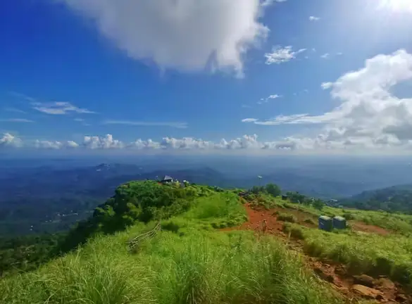 Palakkayam Thattu hilltop viewpoint
